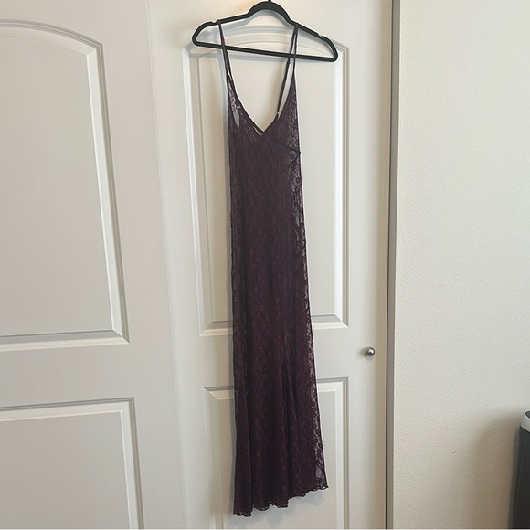 FREE PEOPLE LITTLE LACE MAXI SLIP IN PRECIOUS WINE - Picture 4 of 4